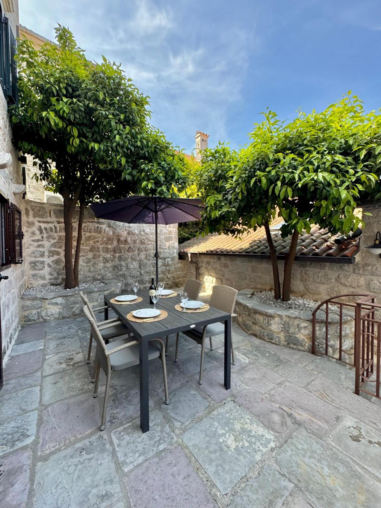 Apartments Radonicic Kotor Exteriör bild