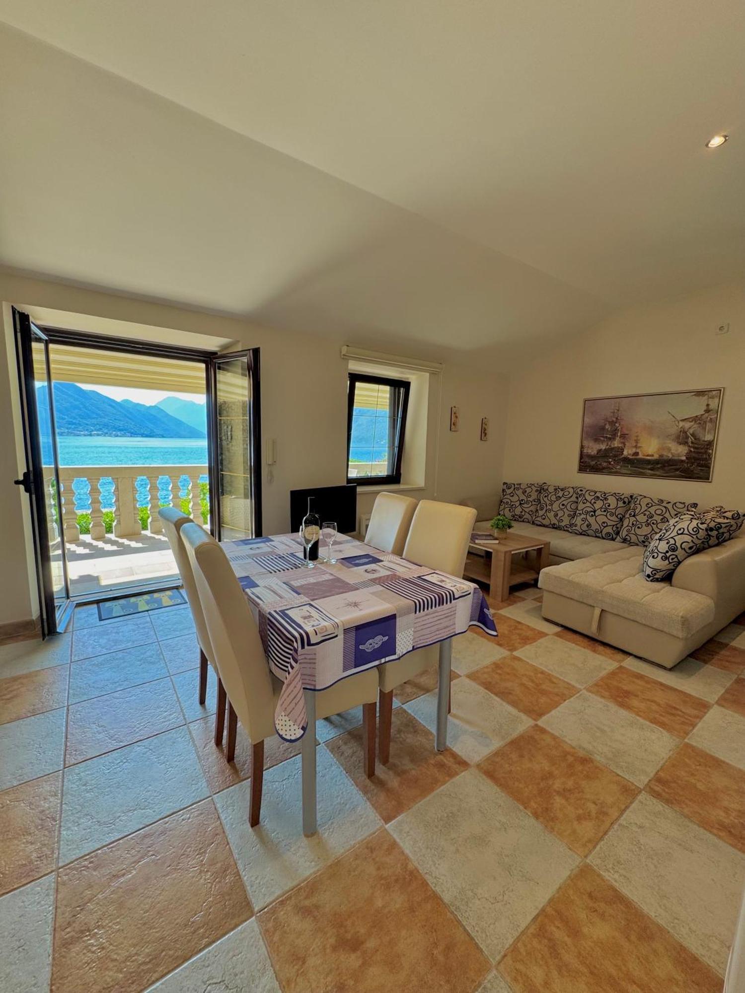 Apartments Radonicic Kotor Exteriör bild